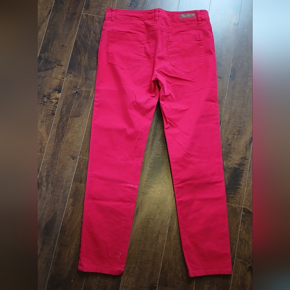 Women's Red Jeans - Picture 3 of 6